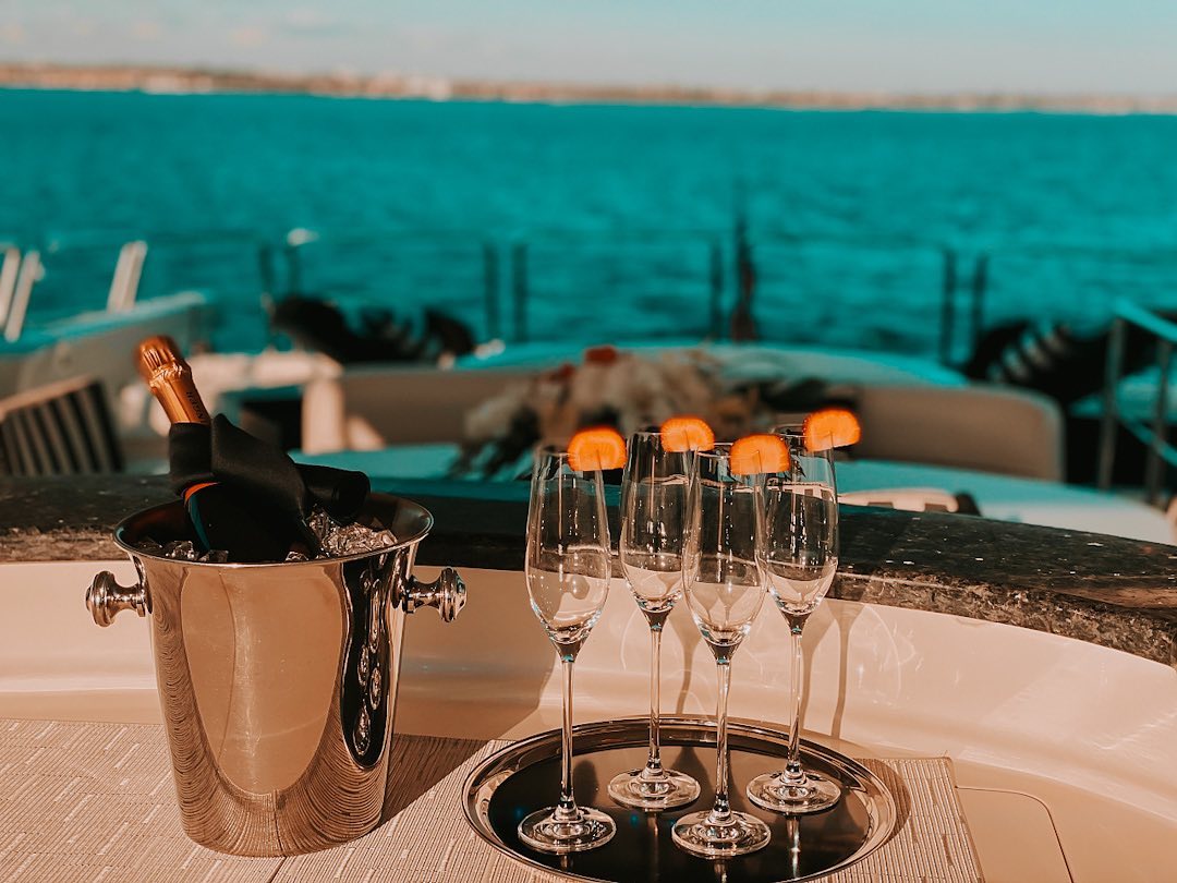 YOTSPACE superyacht voyages - 5 star dining Lady Pamela