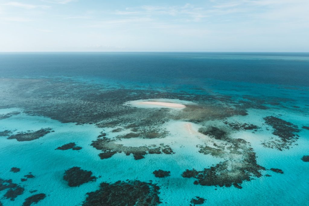 Yotspace Superyacht Holidays - Dreamtime - Great Barrier Reef - Aerial of Vlasoff Cay -TTNQ-min