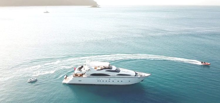 Superyacht Charter Whitsundays – Explorer Voyage – 5 Nights Superyacht – Lady Pamela 