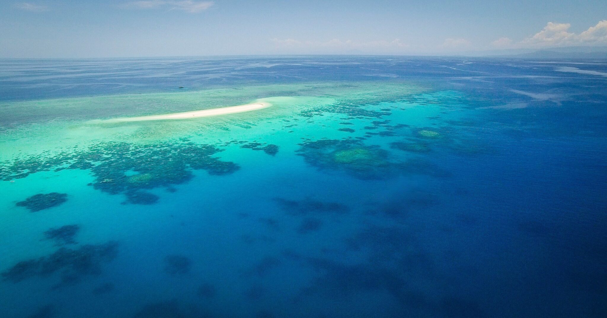 Australia Luxury Yacht Charter - Visit a remote sand cay on the Great Barrier Reef