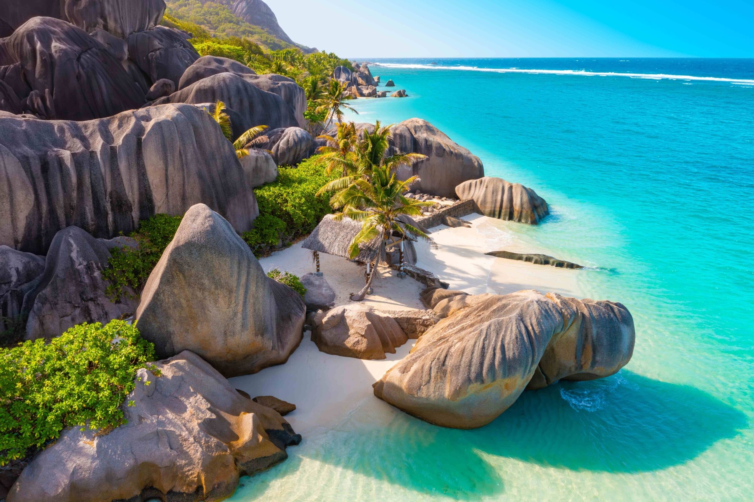 Stunning,Rock,Formations,At,A,Secluded,Beach,,With,Turquoise,Waters