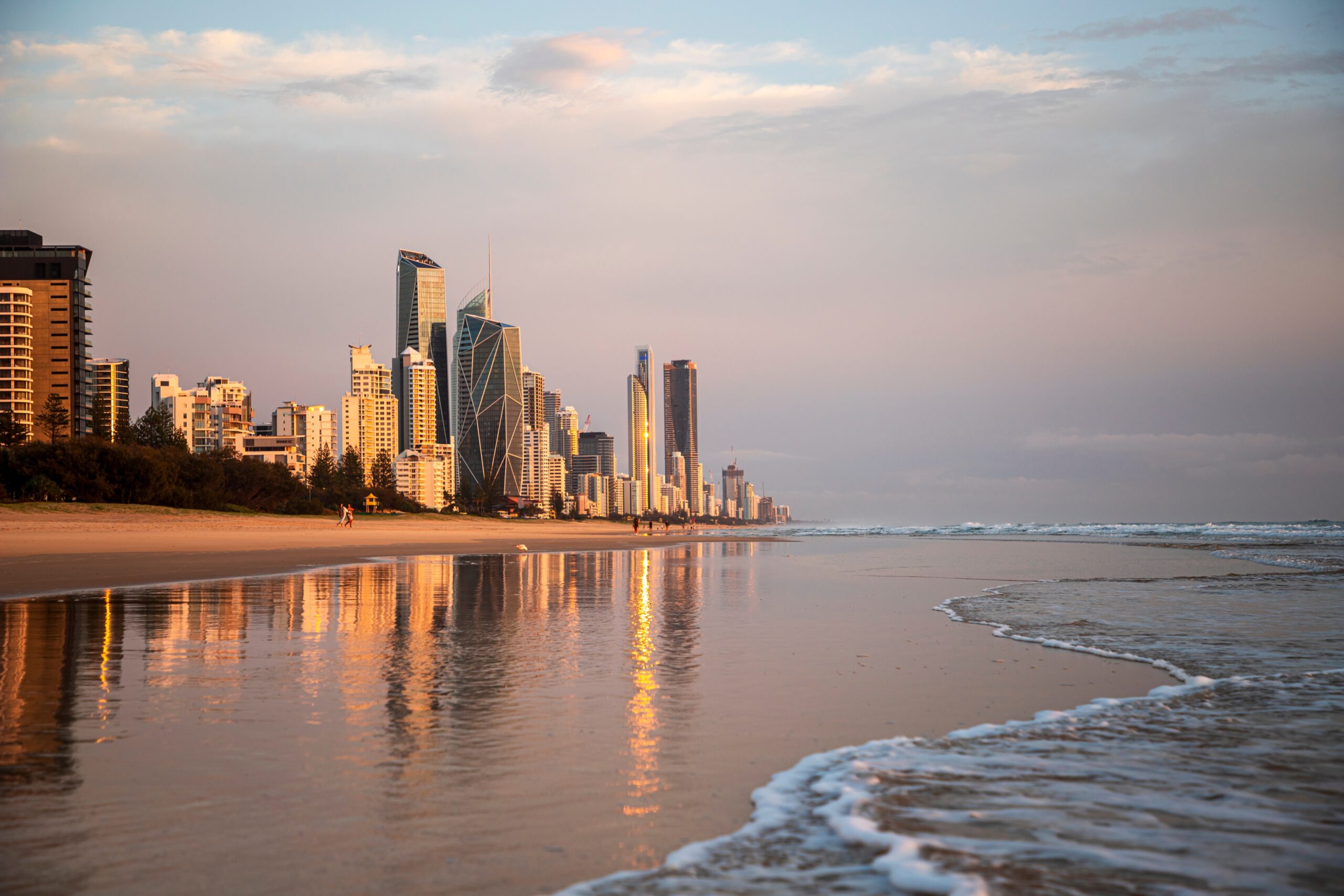 Gold,Coast,,Qld,,Luxury,,Poolside,,Resort,,Lifestyle,,Elegant,,Sophistication,,Relaxation,