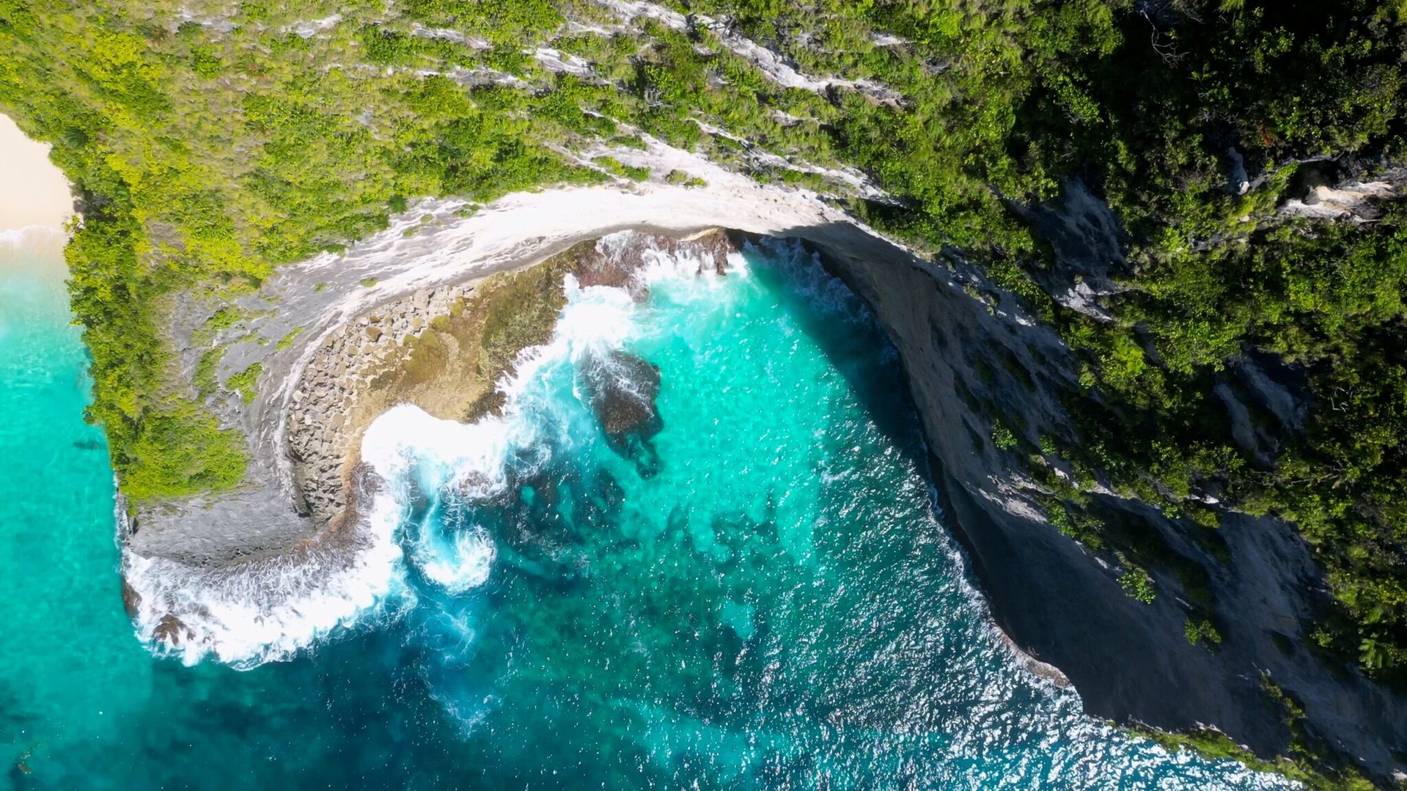 Kelingking,Beach.,Kelingking,Beach,Is,The,Top,Destiantions,On,Nusa
