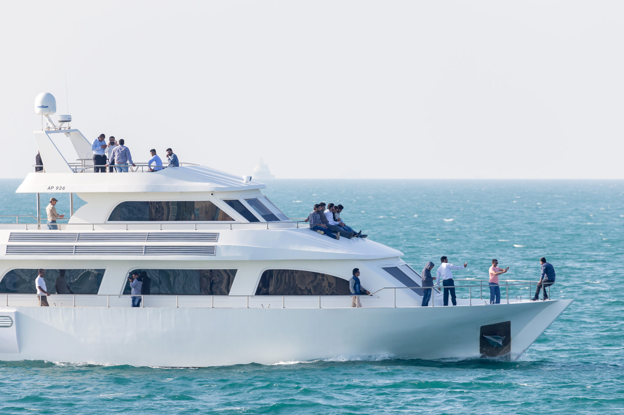 Abu,Dhabi,,Uae,-,January,20,,2018:,Spectators,Watch,Traditional