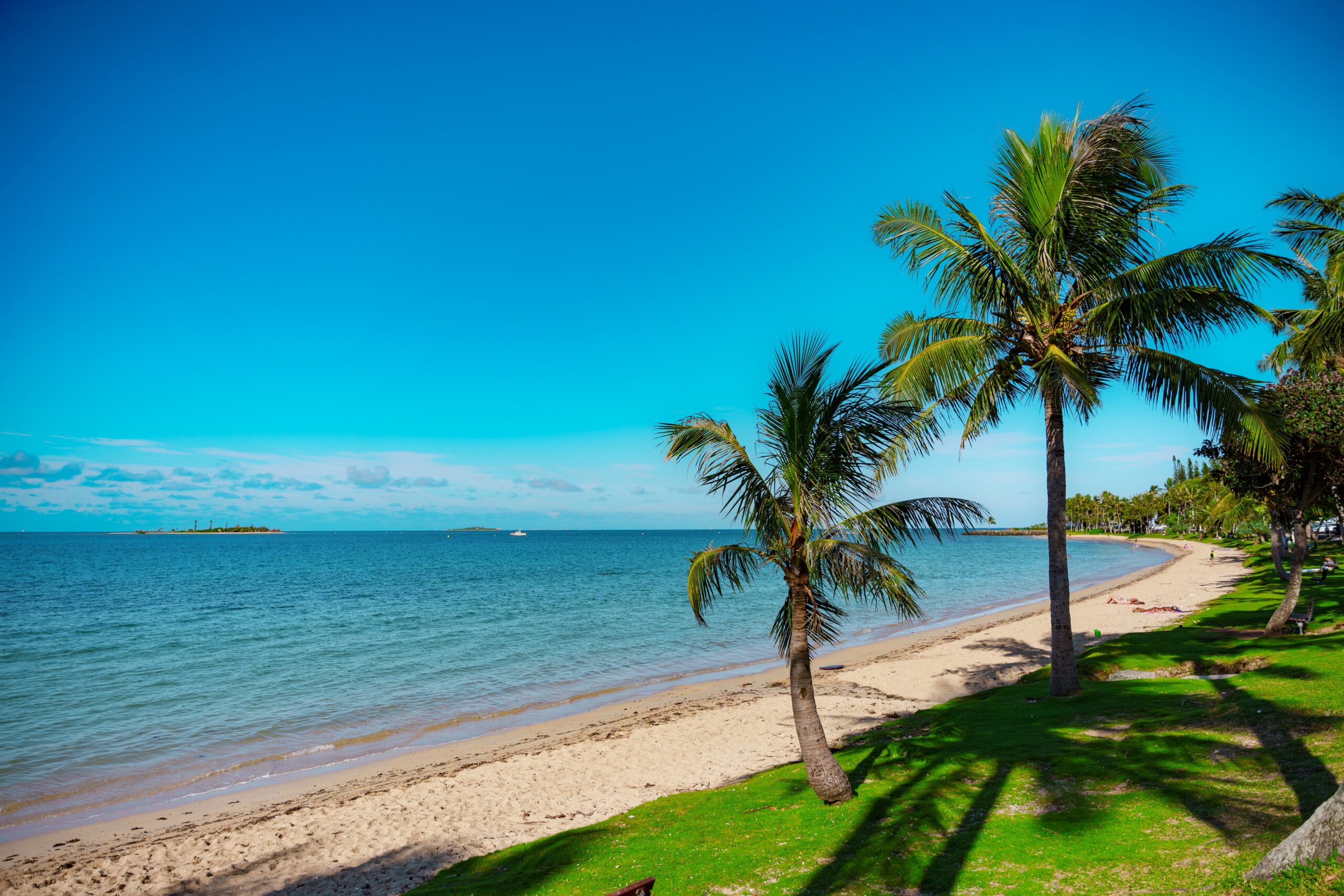 Anse,Vata,Beach,In,Noumea,,New,Caledonia,Idyllic,Tropical,Beach