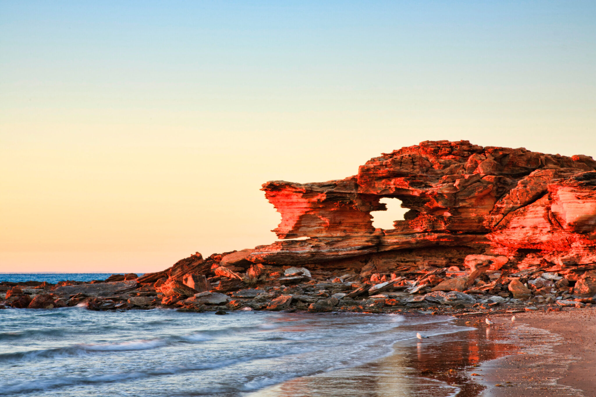 Sunrise,At,Gantheaume,Point,,Riddell,Beach,,Broome,,Western,Australia.