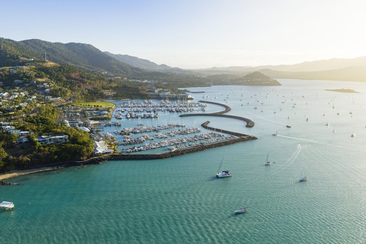 Airlie Beach Coral Sea Marina - gateway to Whitsundays