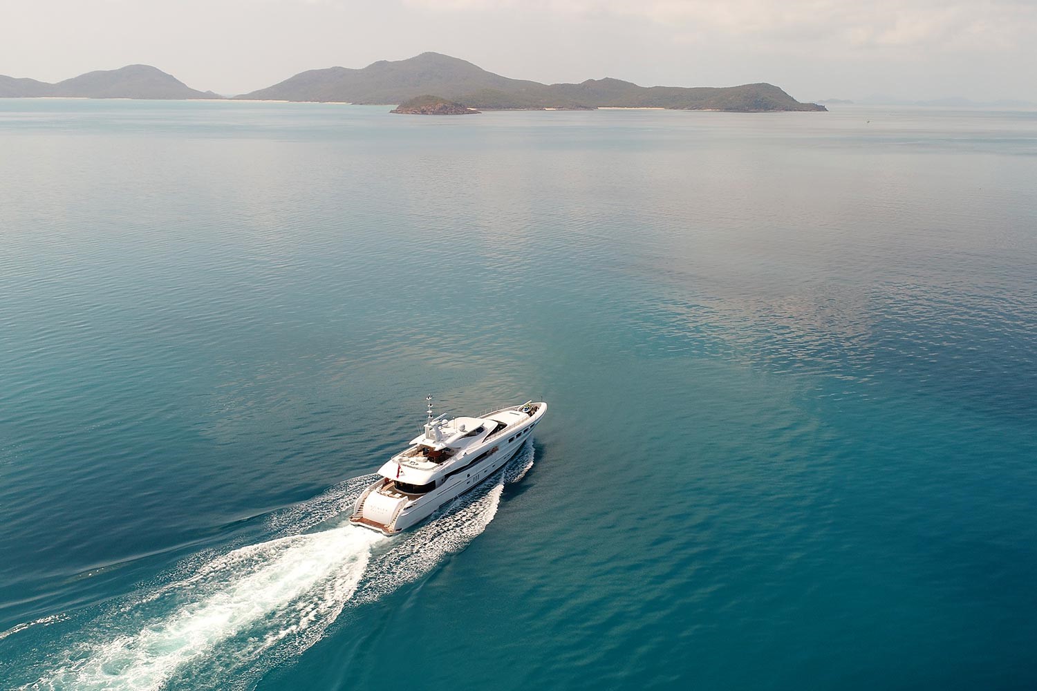 YOTSPACE-superyacht-charters-Whitsundays