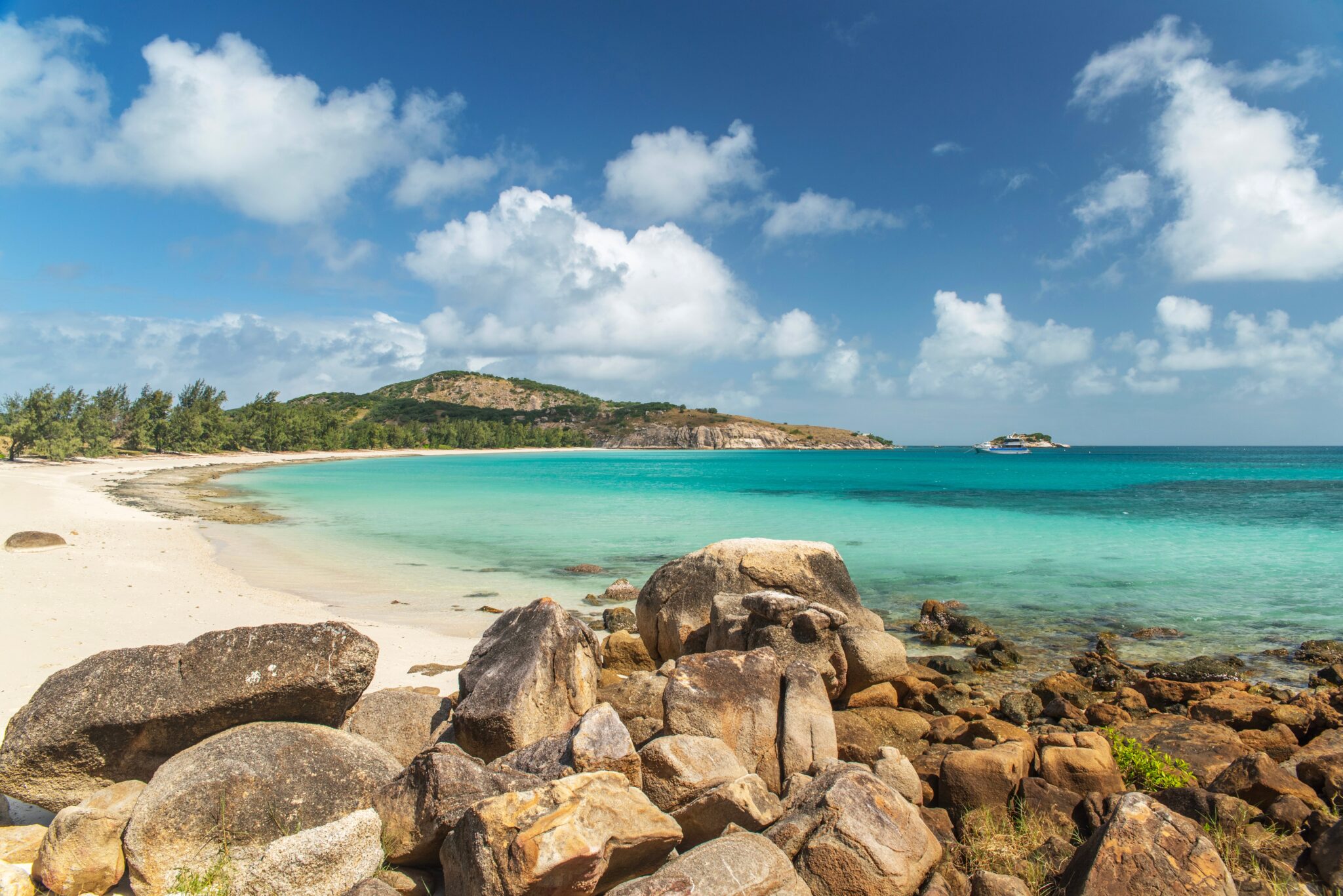 Lizard Island Australia luxury yacht charter destination