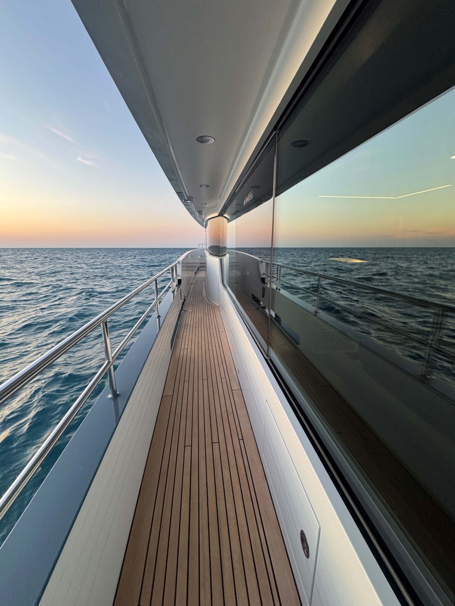 Luxury Yacht Charter Guides YOTSPACE