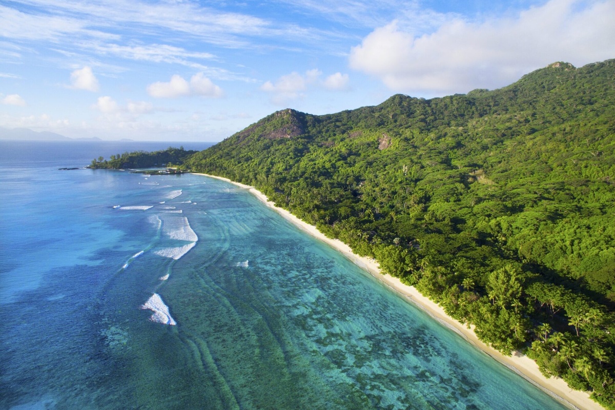 Sihouette Island