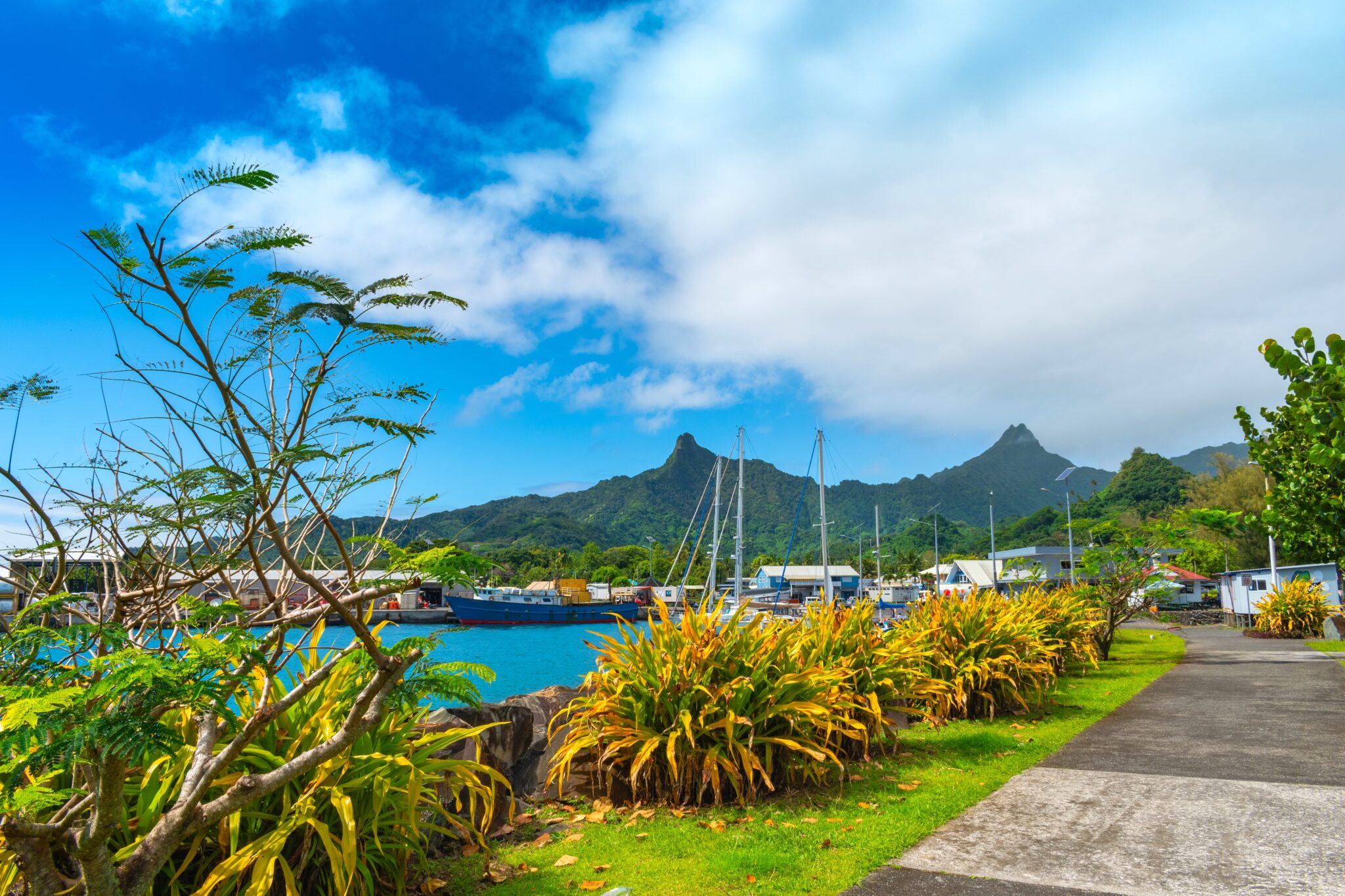 View,To,Rarotonga,Cook,Island,Port,At,Avatiu,Harbour,Rarotonga,