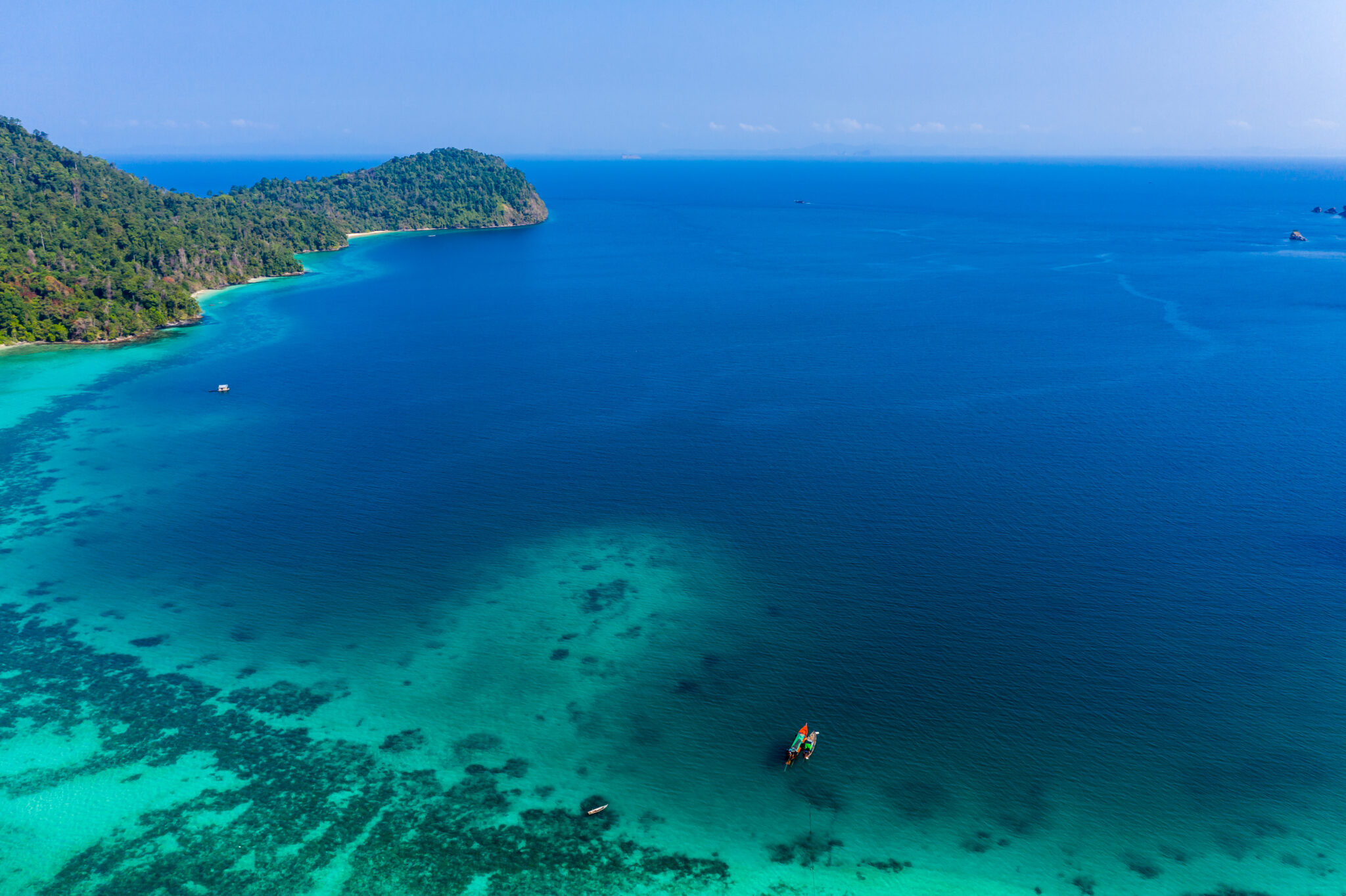 Aerial,Drone,View,Of,A,Beautiful,Tropical,Island,Surrounded,By