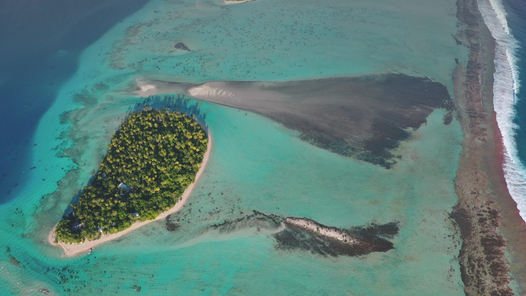 Aerial,View,Of,Tikehau,Tropical,Island,In,French,Polynesia,,Turquoise