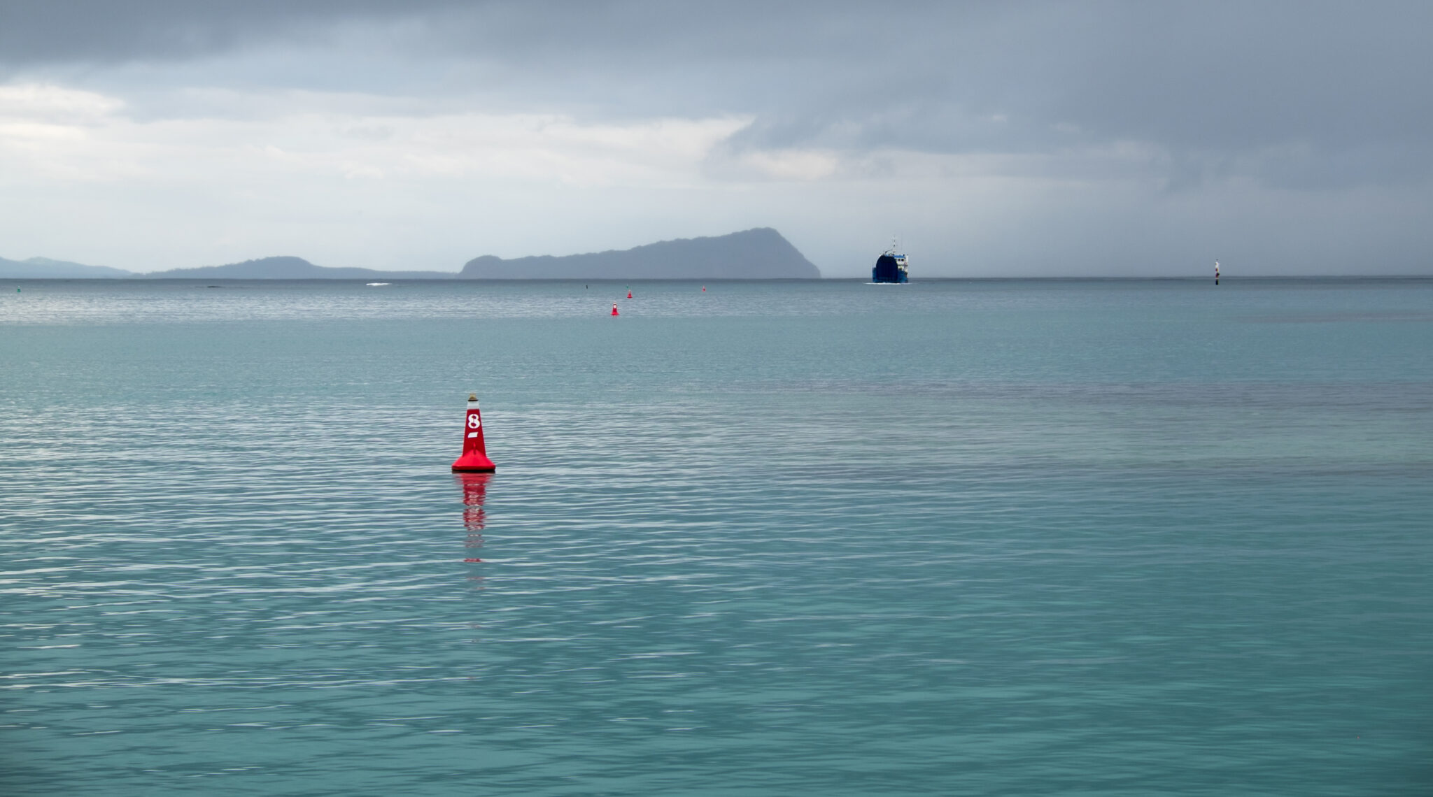 Looking,Across,The,Apolima,Strait,At,Inter-island,Vehicle,And,Passenger