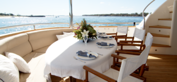 The Best Waterfront Restaurants in Queensland… are not on land – YOTSPACE superyacht charters