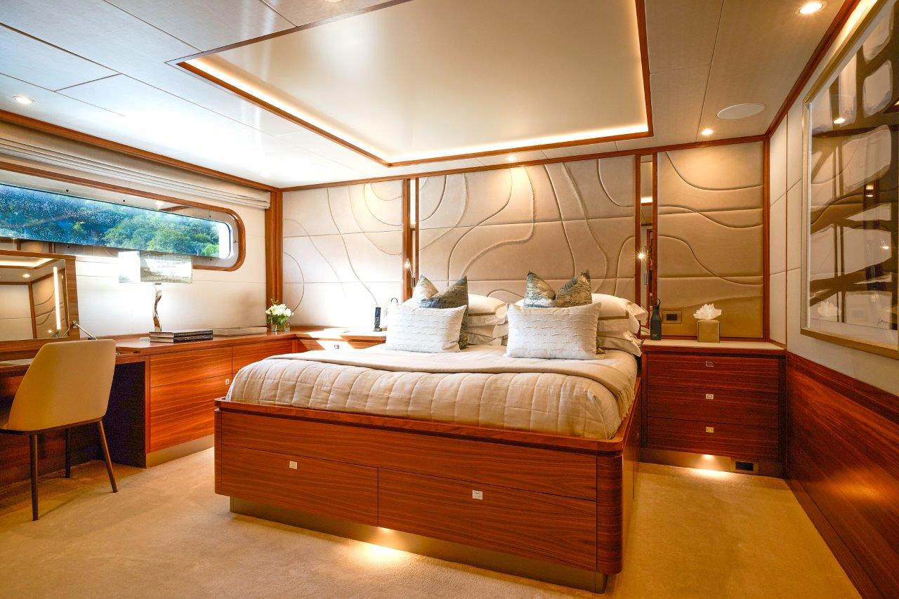Master Stateroom - Belle Superyacht YOTSPACE