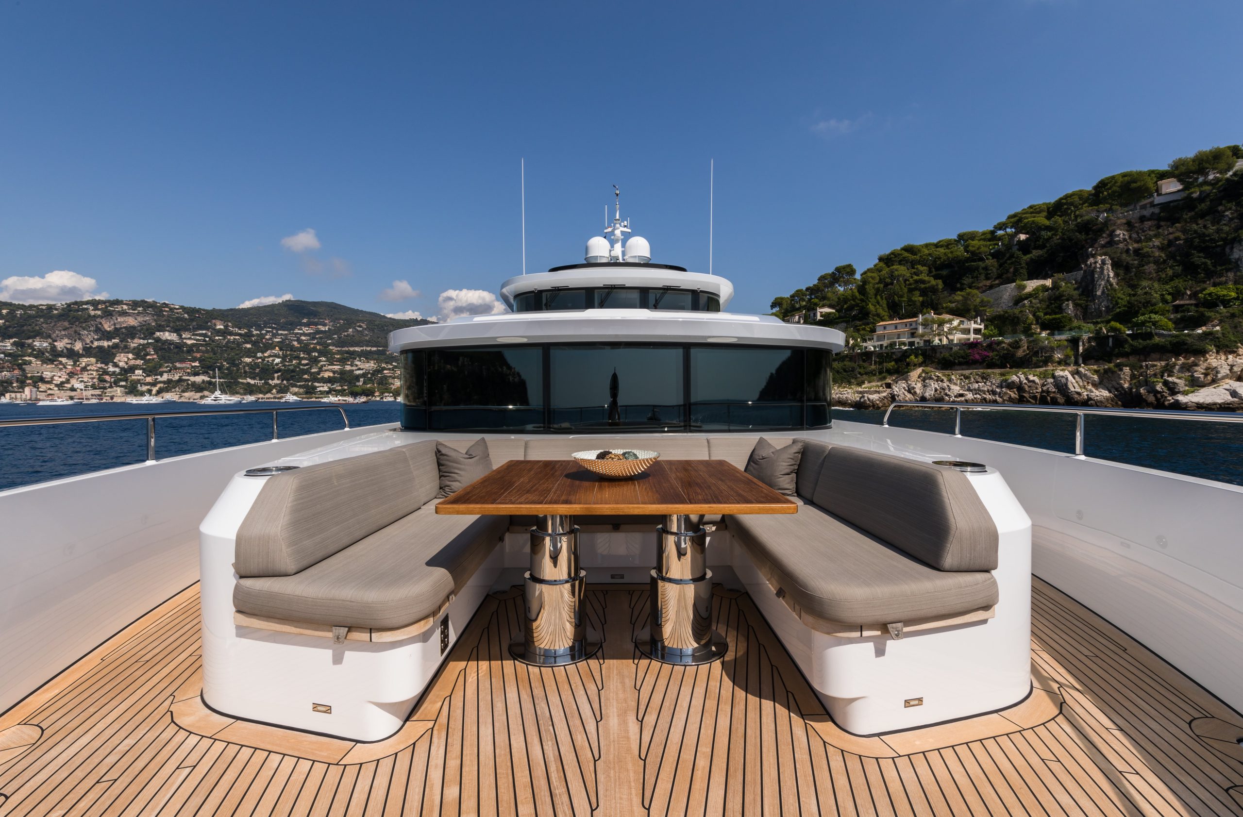 Whitsundays Luxury Charter Yacht- BELLE