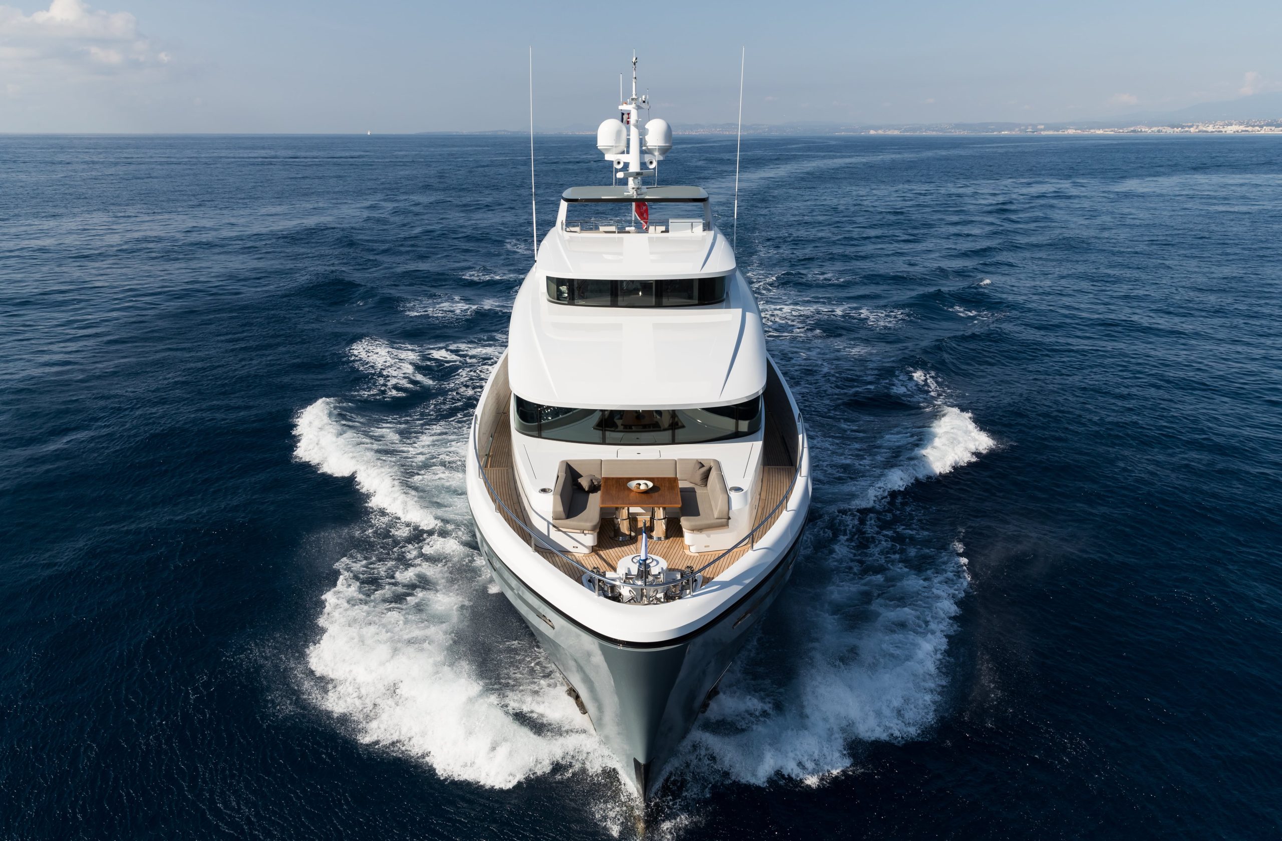 Whitsundays Luxury Charter Yacht- BELLE
