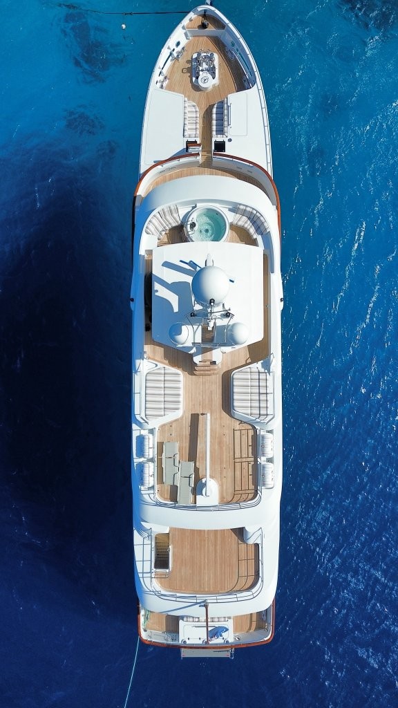 Beluga Luxury Yacht Charter Cairns Great Barrier Reef