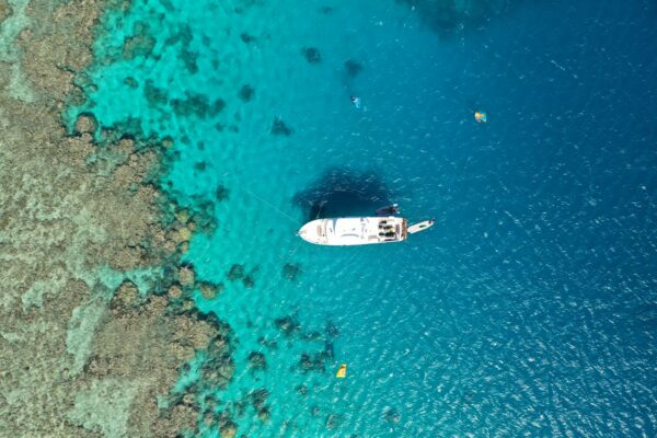 Cairns Yacht Charters Aroona | Great Barrier Reef