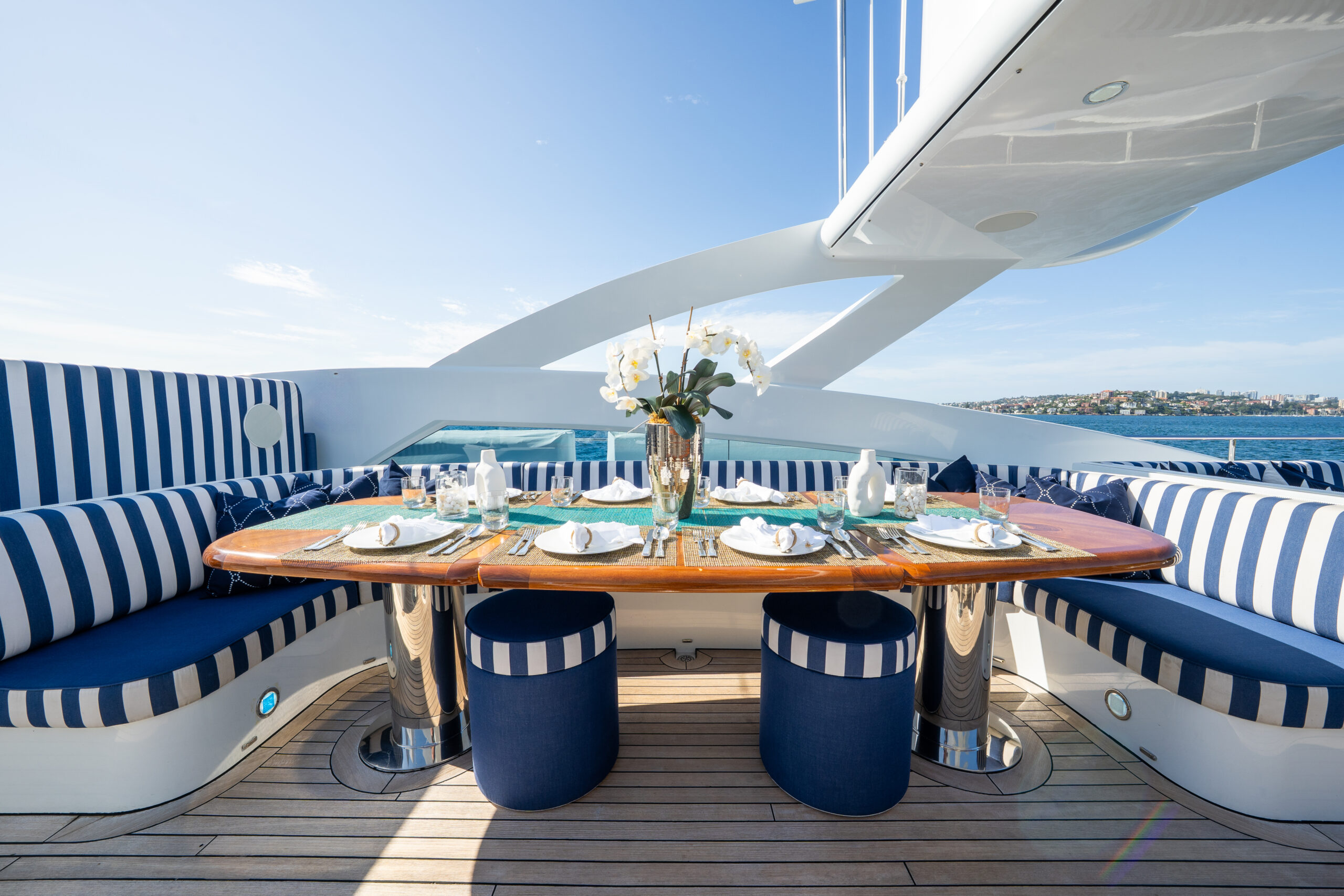 Superyacht Charters Whitsunday and Port Douglas | LUMIR