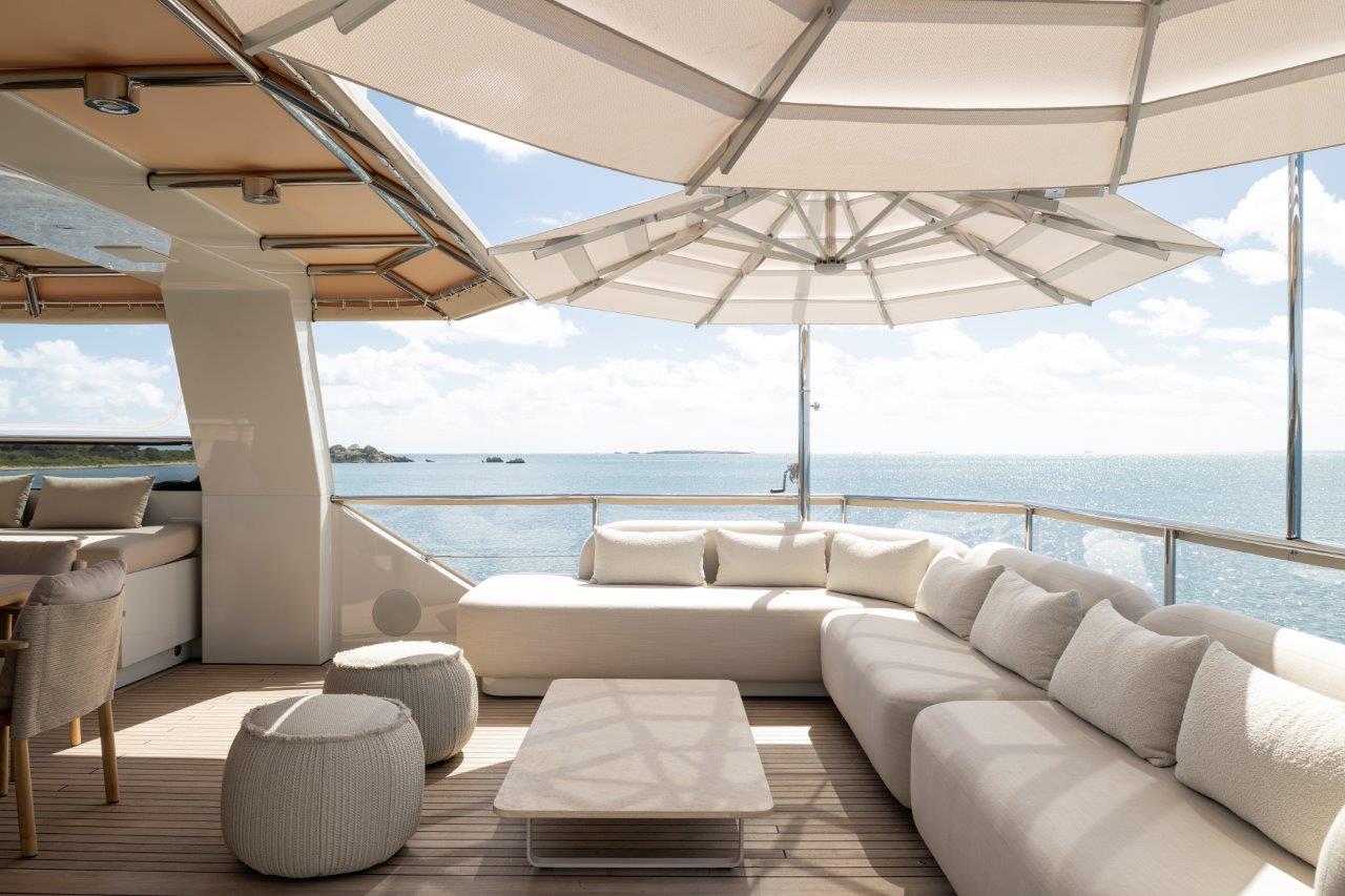 Flybridge - Akiko Charter Yacht | Luxury Yacht Charters Queensland