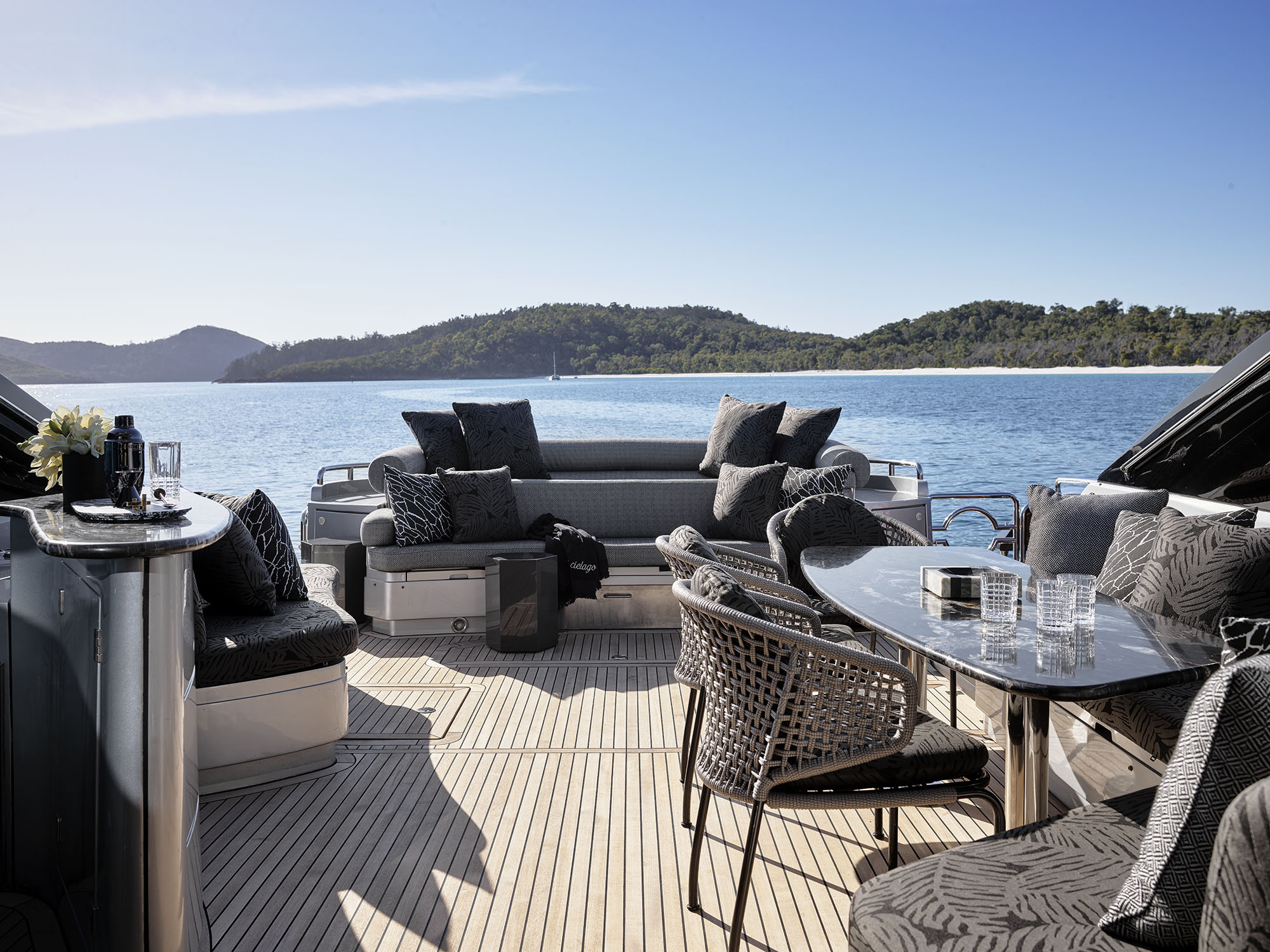 Hamilton Island Day Charter Yacht Murcielago at Whitehaven Beach