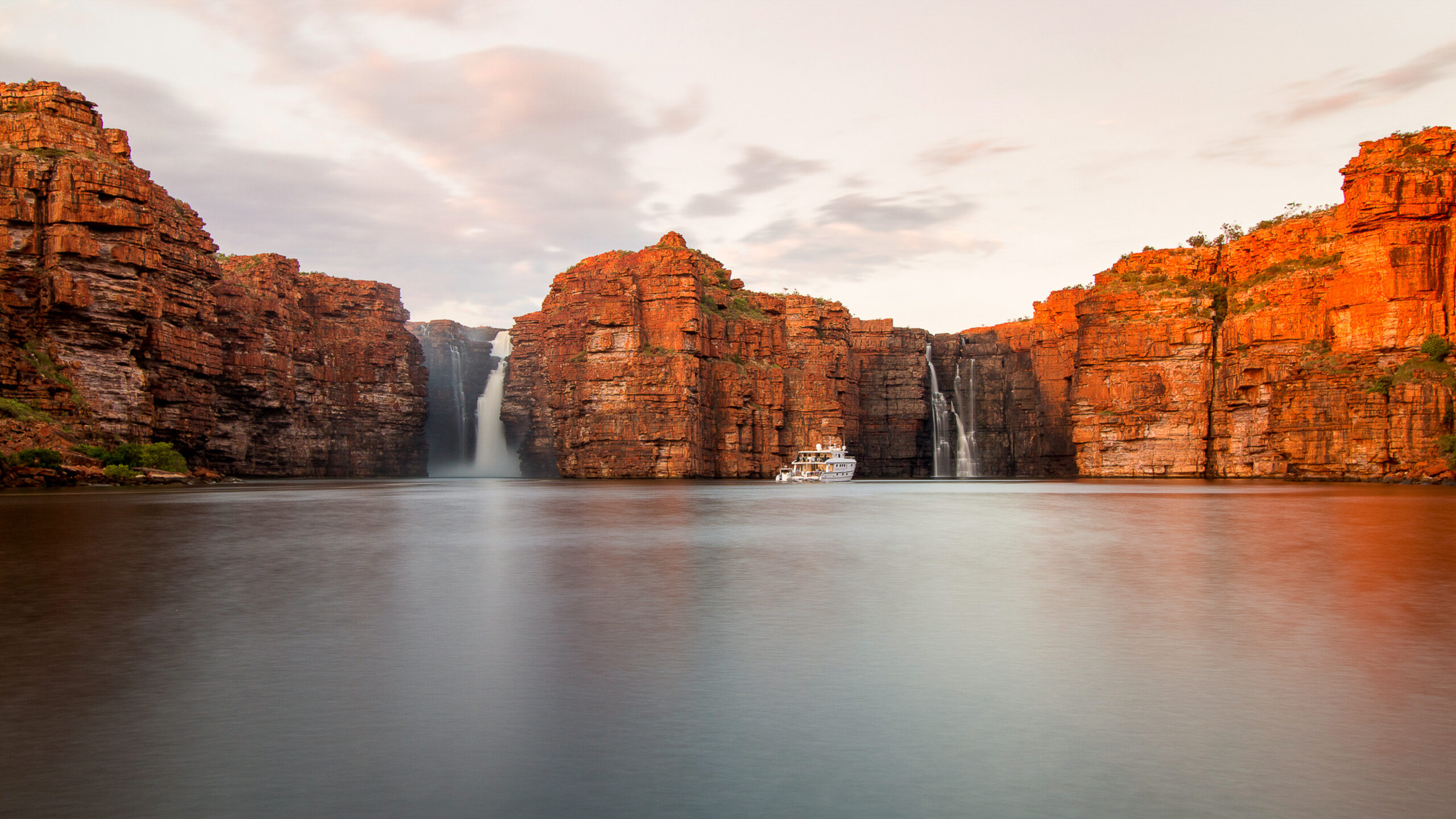 Yacht Charter Kimberley | Kimberley Quest | YOTSPACE