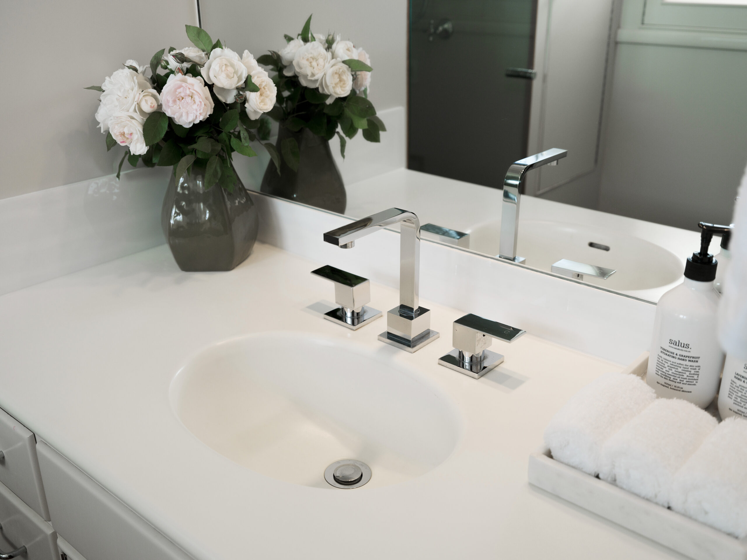 Luxury Yacht Charter Rhemtide Australia