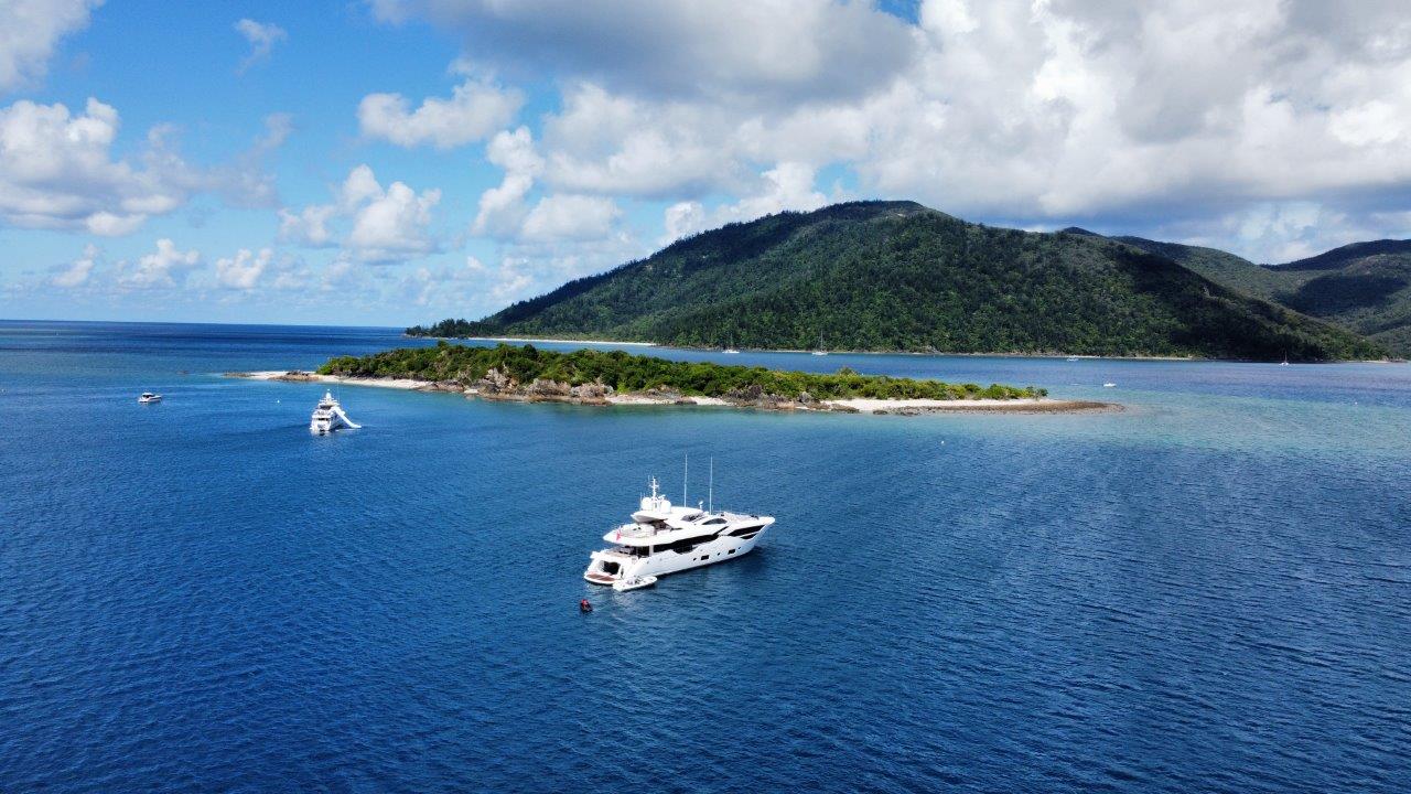 Queensland Yacht Charters - Great Barrier Reef Luxury Yacht Charter | Phoenix One