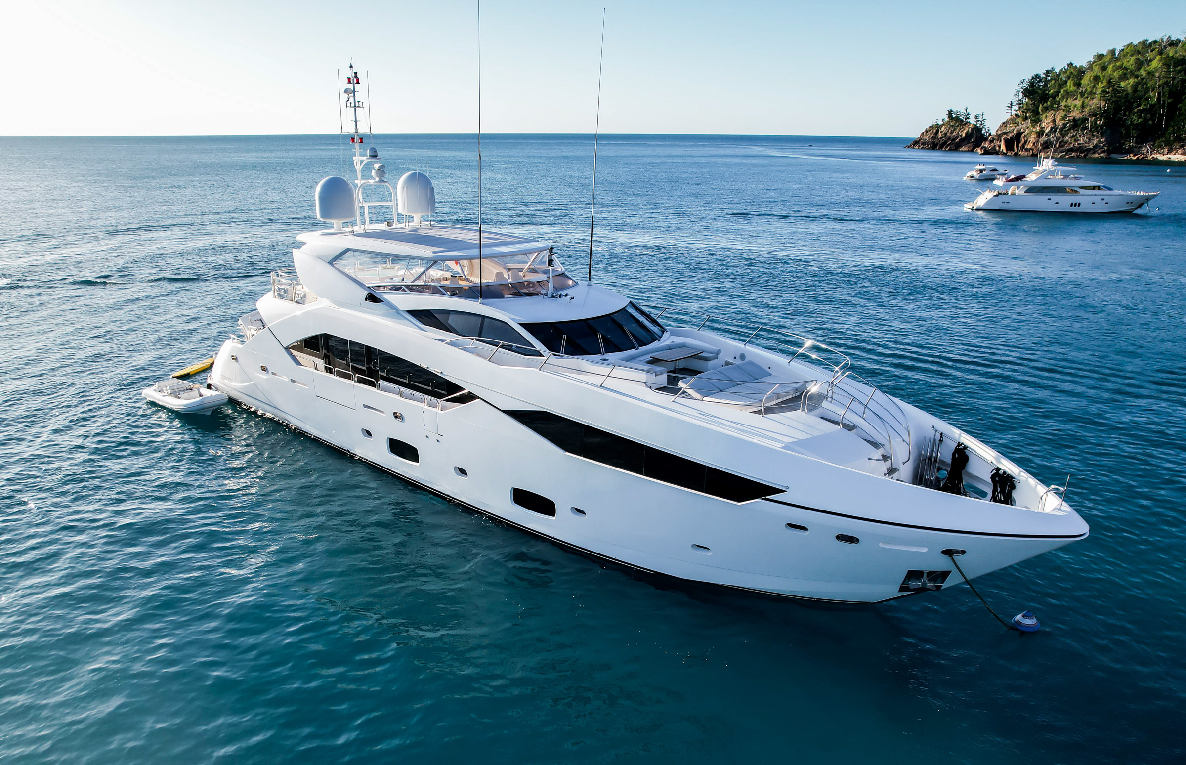 Whitsundays luxury yacht charter - Rascal - YOTSPACE