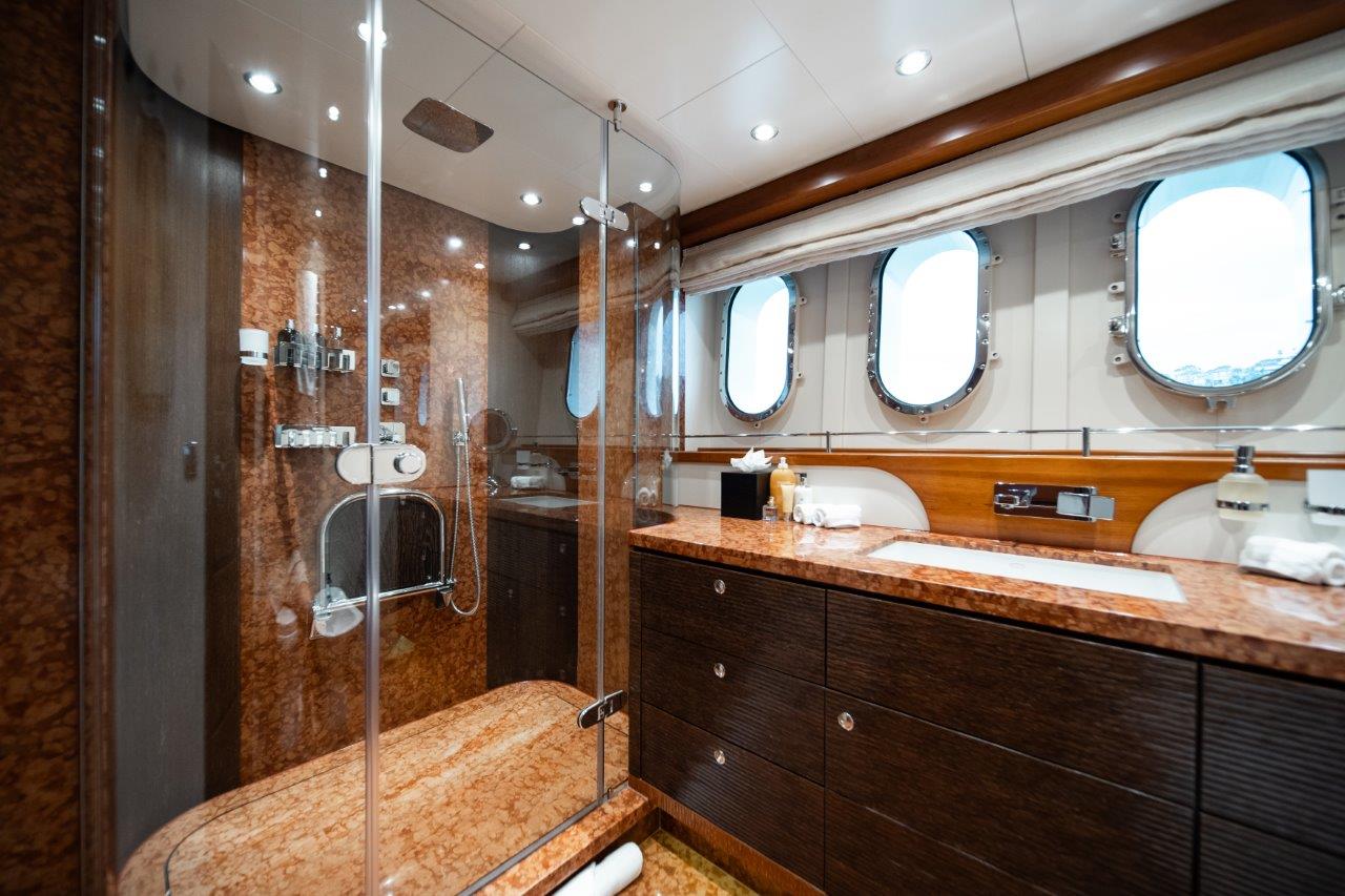 Superyacht Charter Little Perle - Whitsundays, Great Barrier Reef