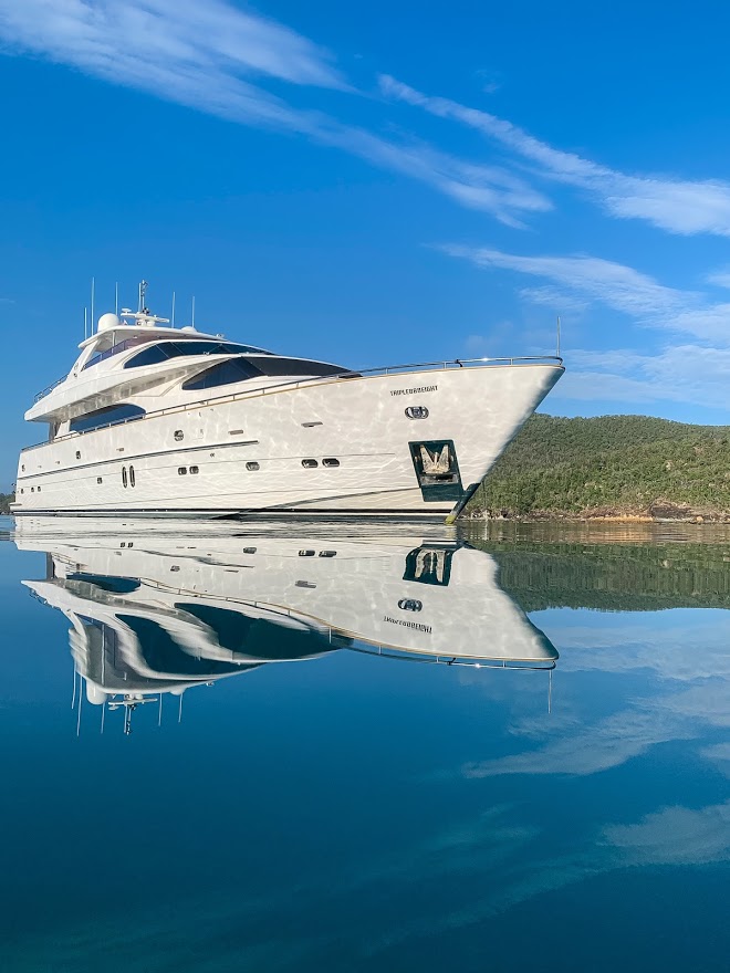 YOTSPACE superyacht voyages - Triple888EIGHT superyacht - Whitsundays