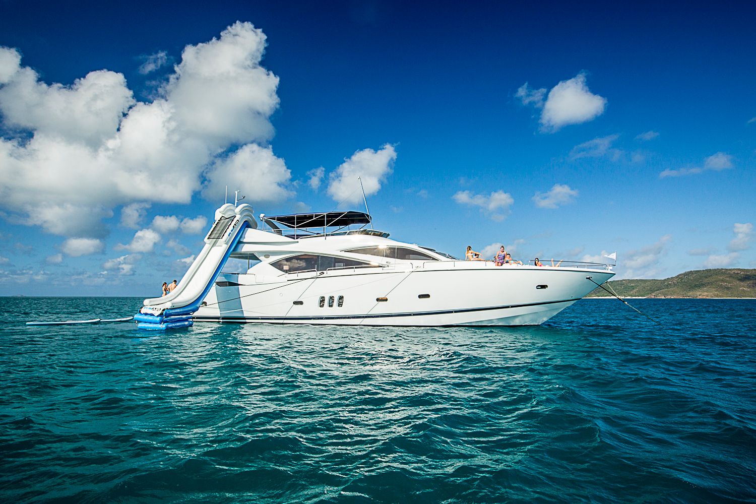 Whitsundays Yacht Charters Alani