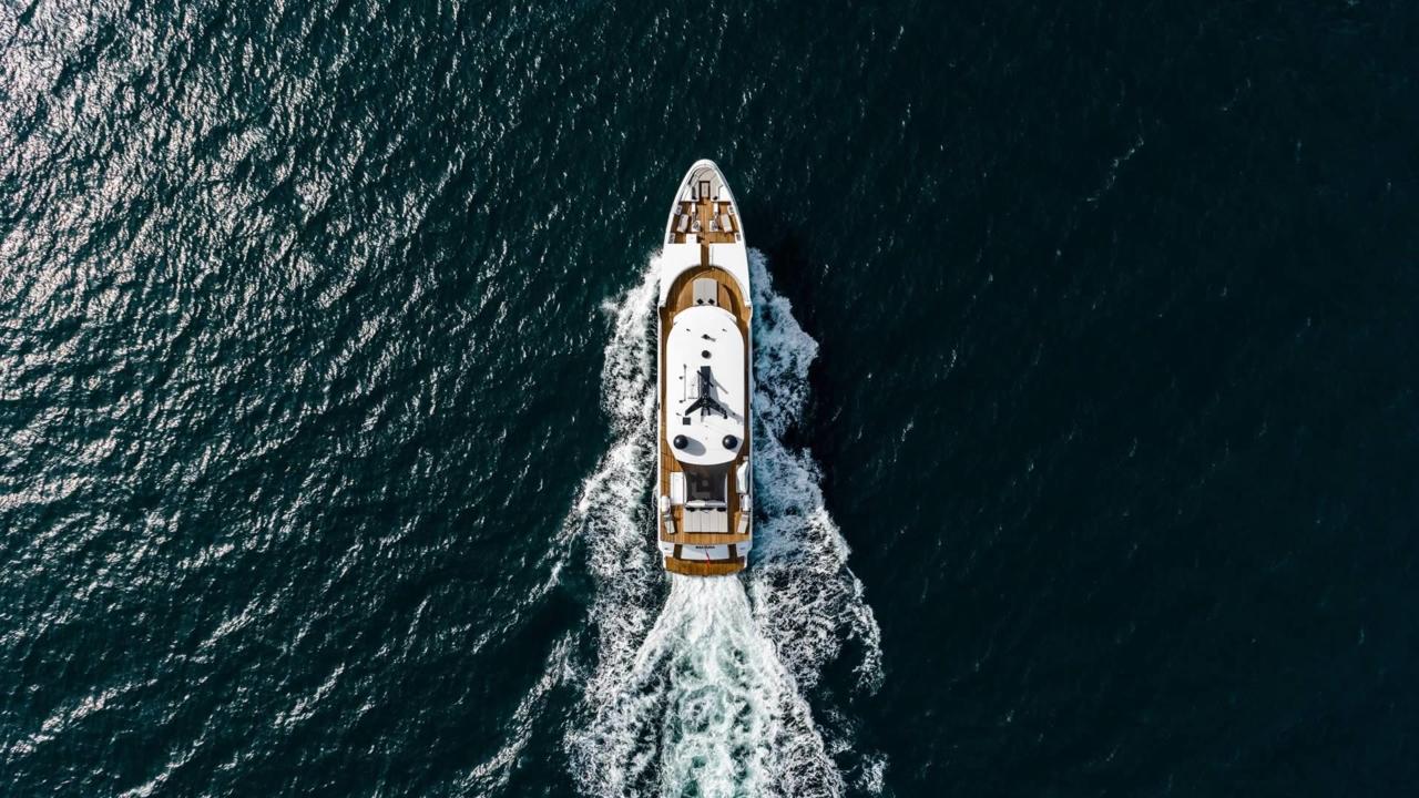 Luxury Yacht Charters | Whitsundays | Sydney - EVOLUTION Superyacht YOTSPACE