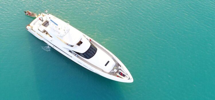 Where to Charter a Superyacht in the Whitsundays