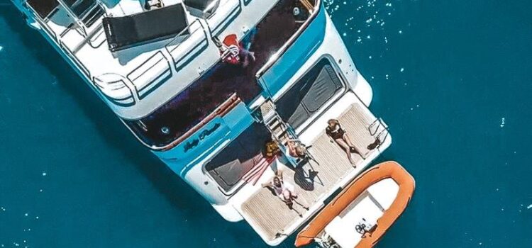 Whitsundays Superyacht  Charter Costs for a Day?