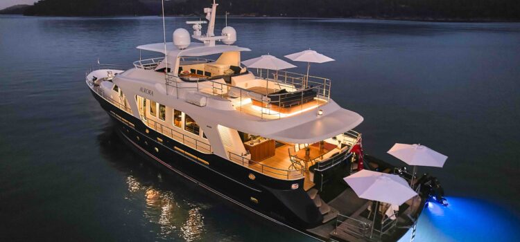 Whitsundays Luxury Yacht Charter – 3 Nights – All-Inclusive Charter  YOTSPACE Superyacht Aurora  