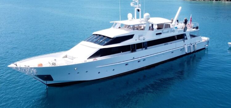 Superyacht – Emerald Lady