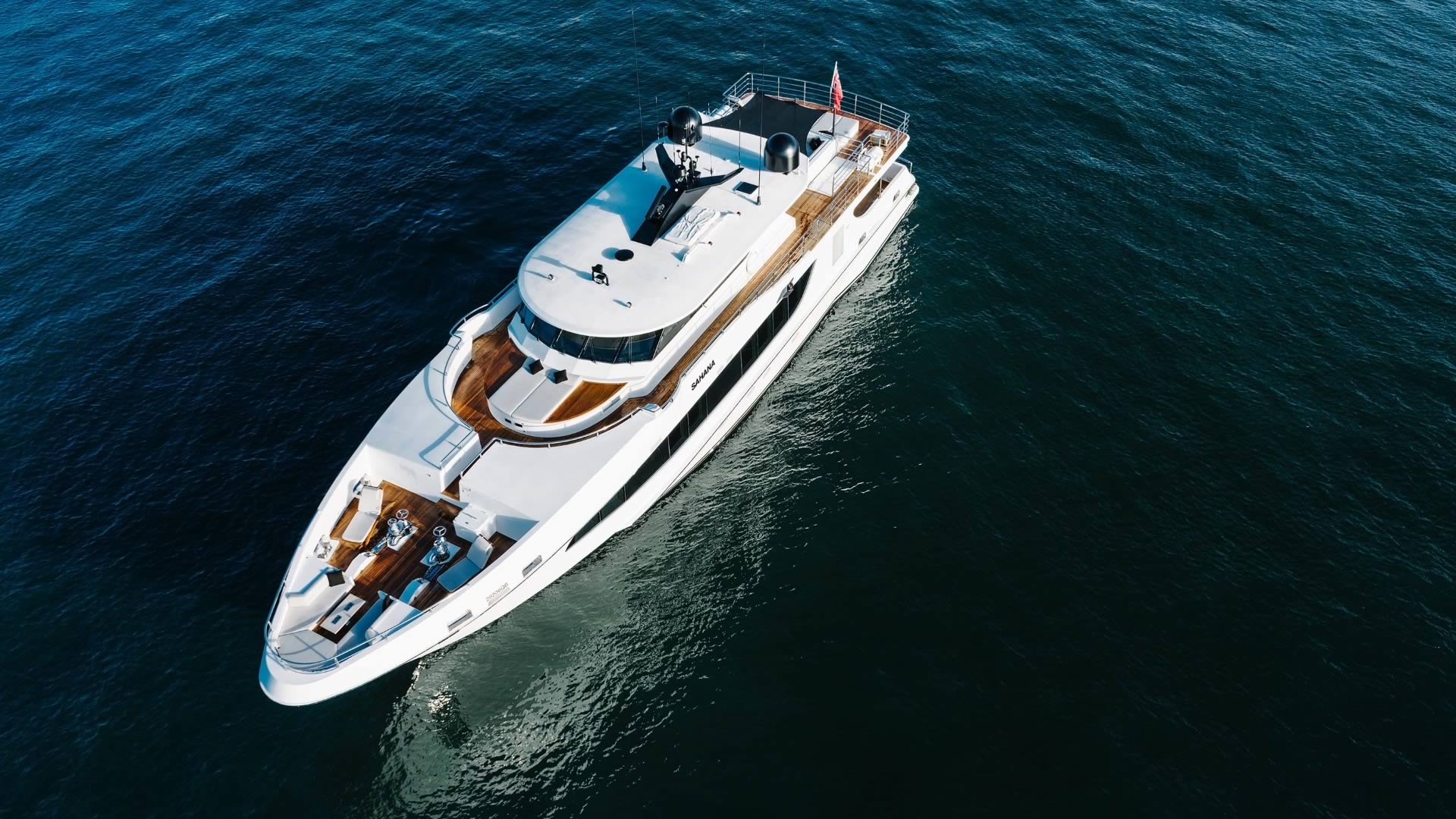 Luxury Yacht Charters | Whitsundays | Sydney | Port Douglas- EVOLUTION Superyacht YOTSPACE