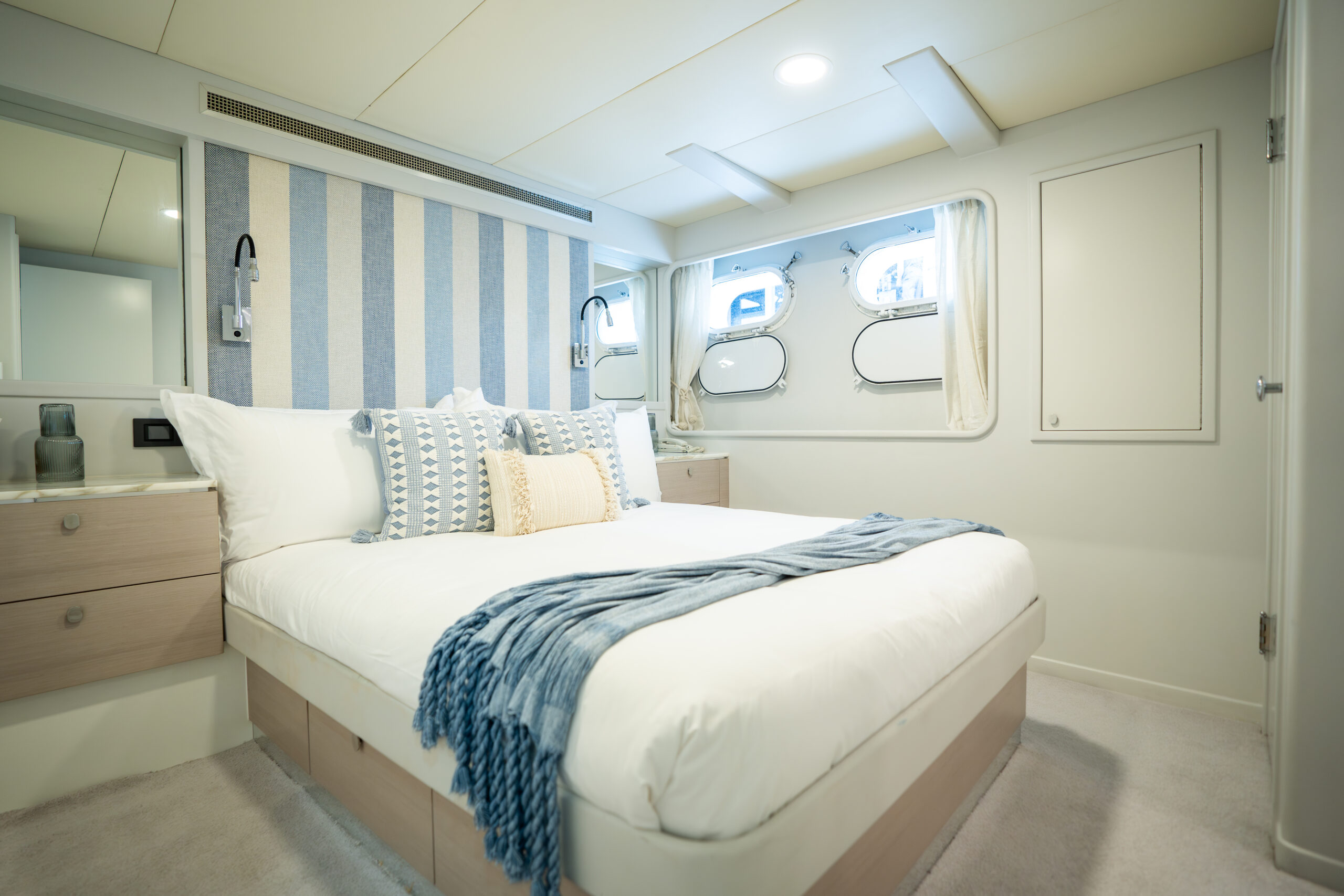Queensland Yacht Charters | YOTSPACE | SHORE THING