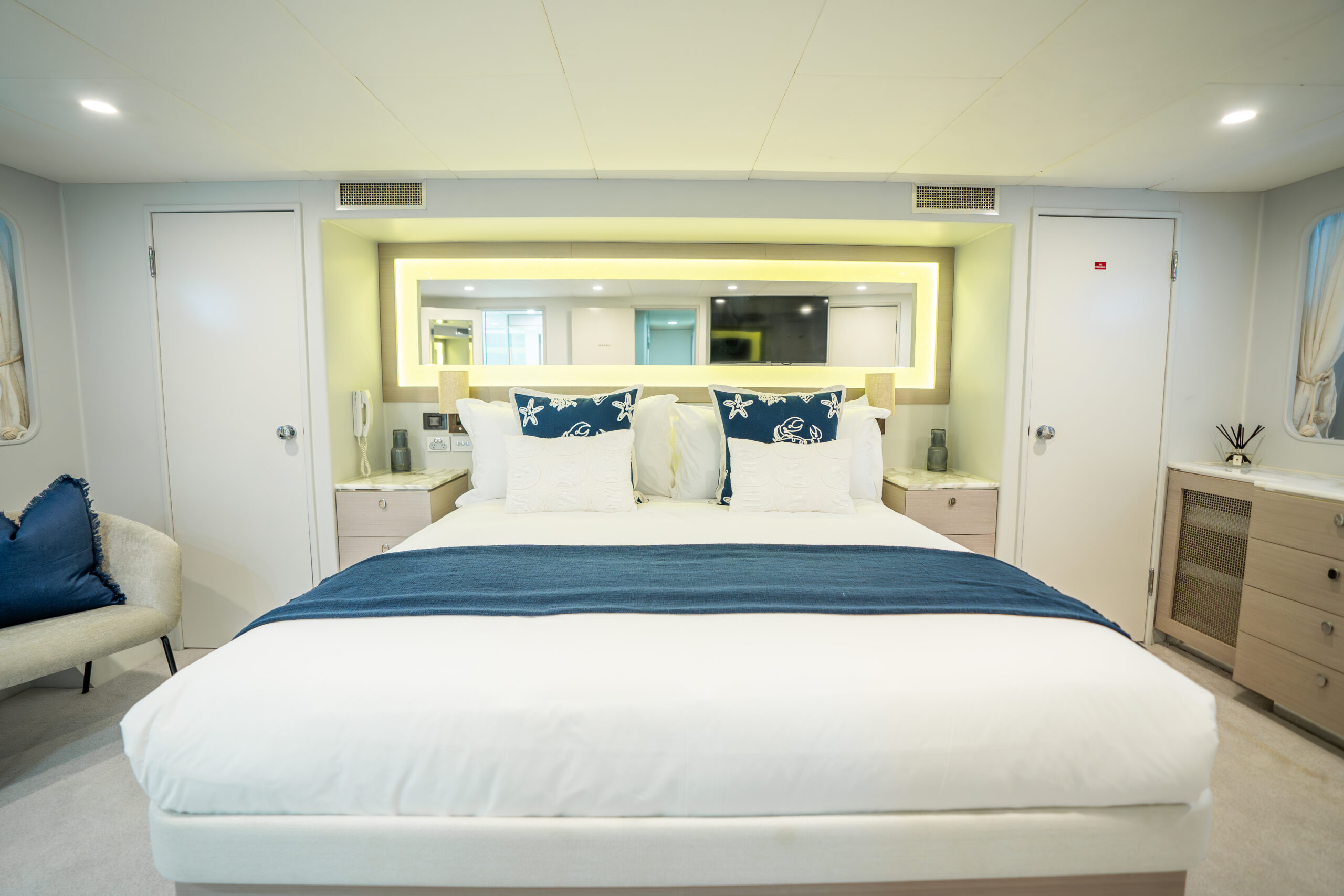 Queensland Yacht Charters | YOTSPACE | SHORE THING